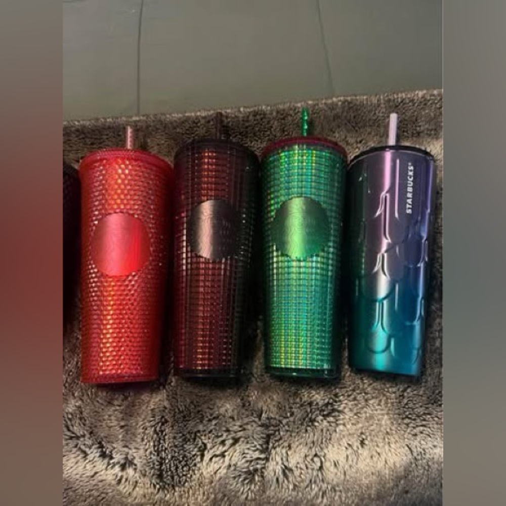 Miscellaneous Starbucks’s cups - Picture 2 of 4